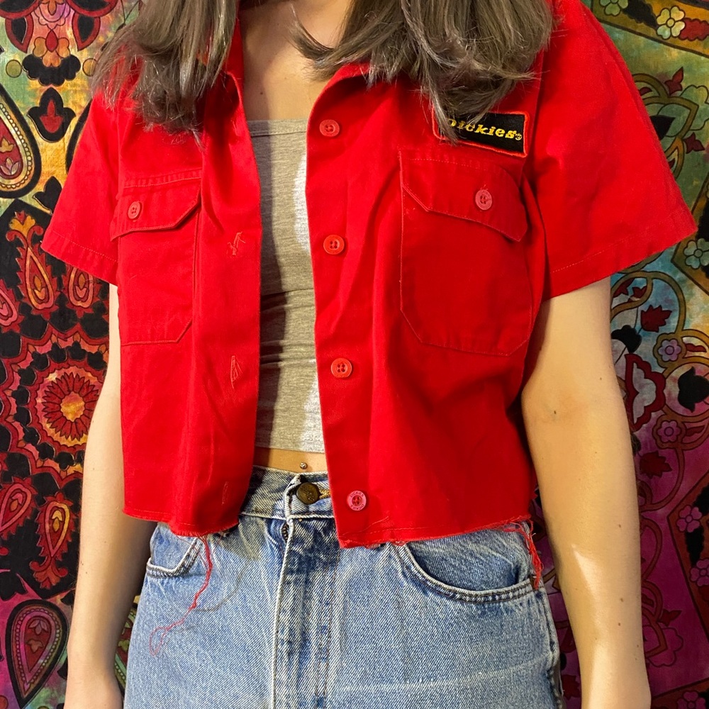 Super cute xs bright red dickies crop top with a dickies patch.